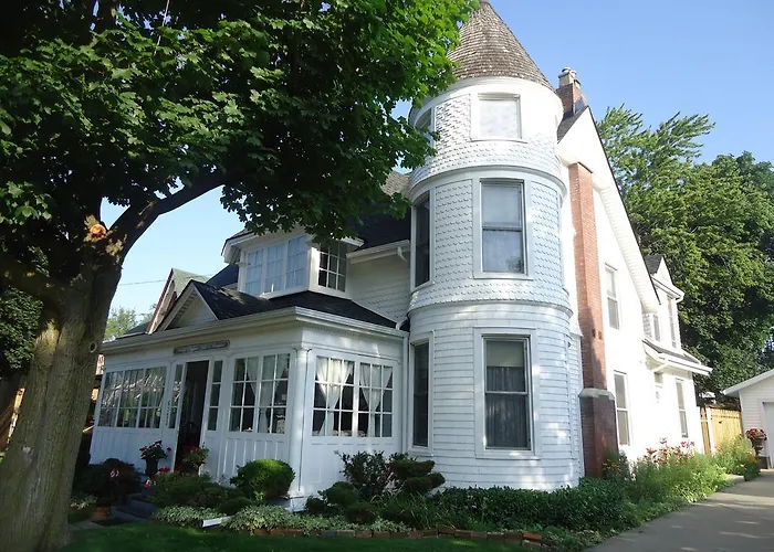 Absolute Elegance Bed And Breakfast Niagara Falls